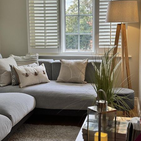 'Bramley Fall Cottage' ' On Site Ev Point - Attached Cottage,3 Separate Bedrooms -1 On Ground Level, Sleeps 6, 2 Bathrooms, Sandy Wittering Beach 8Min Drive, Rural Location, Child Friendly, Small Breed Dog Friendly, Private Parking Чичестер Экстерьер фото