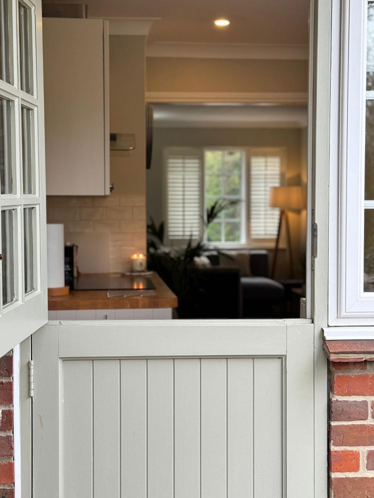 'Bramley Fall Cottage' ' On Site Ev Point - Attached Cottage,3 Separate Bedrooms -1 On Ground Level, Sleeps 6, 2 Bathrooms, Sandy Wittering Beach 8Min Drive, Rural Location, Child Friendly, Small Breed Dog Friendly, Private Parking Чичестер Экстерьер фото