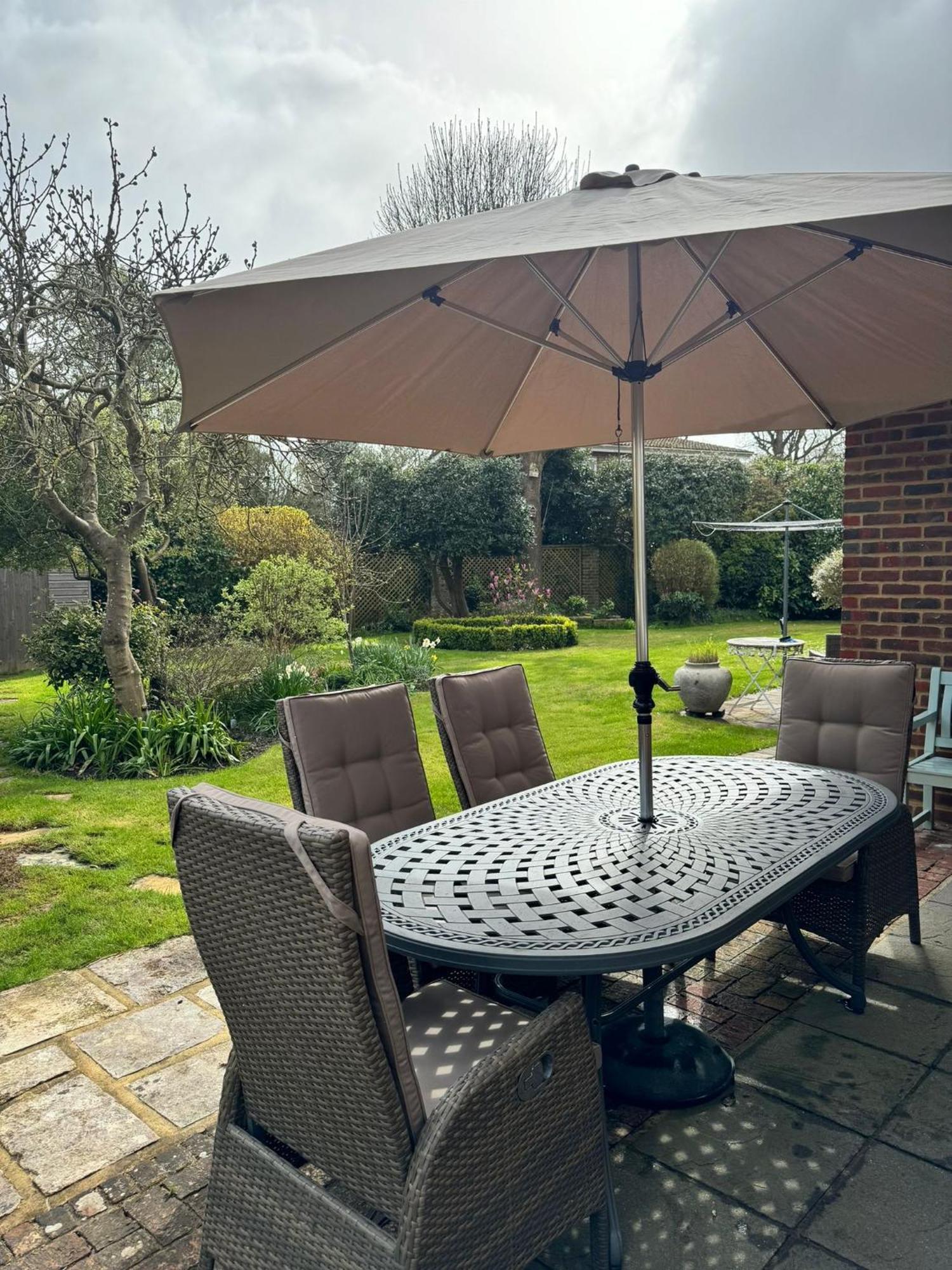 'Bramley Fall Cottage' ' On Site Ev Point - Attached Cottage,3 Separate Bedrooms -1 On Ground Level, Sleeps 6, 2 Bathrooms, Sandy Wittering Beach 8Min Drive, Rural Location, Child Friendly, Small Breed Dog Friendly, Private Parking Чичестер Экстерьер фото